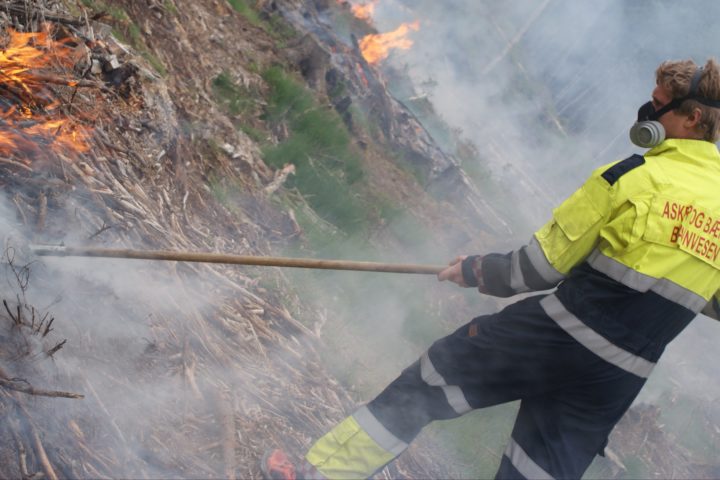 Stor skogbrannfare – uaktsomt å gjøre opp ild – stengte grill- og bålplasser